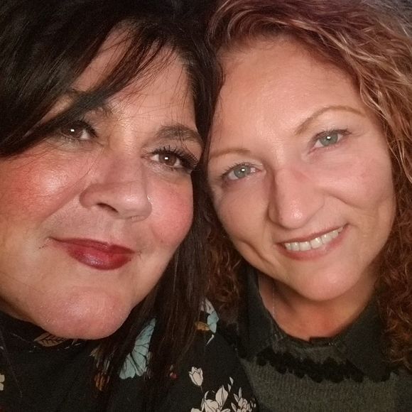 Meet your Posher, Lillian - Picture 1 of 1